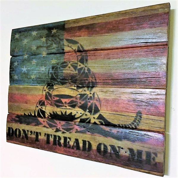 Don T Tread On Me Reclaimed Wood Sign Depicting Rattlesnake And