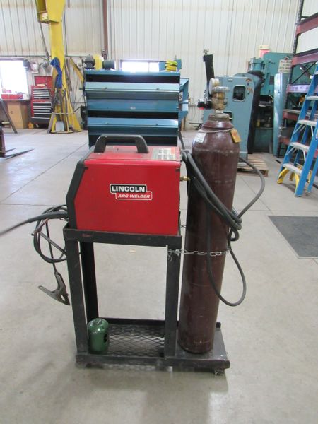 Lincoln Sp 130t Mig Welder With Stand