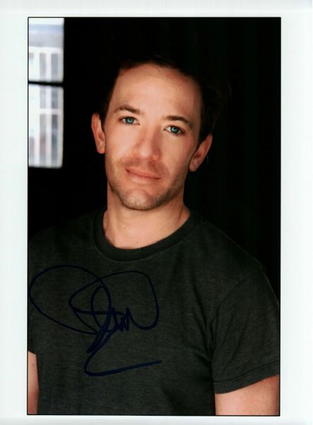 David Faustino autograph 8x10, no inscription