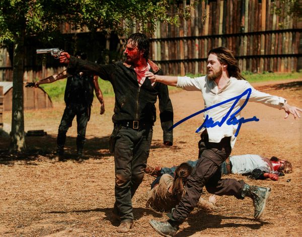 Tom Payne autograph 8x10, The Walking Dead