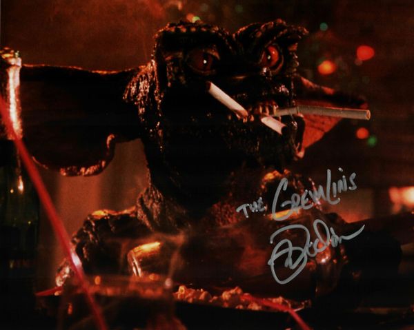 Mark Dodson autograph 8x10, The Gremlins, cigarettes