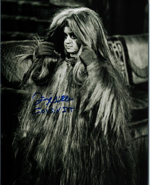 Felix Silla autograph 8x10, Adam's Family, Cousin Itt