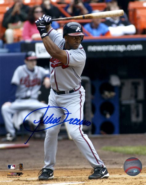 Julio Franco autograph 8x10, Atlanta Braves