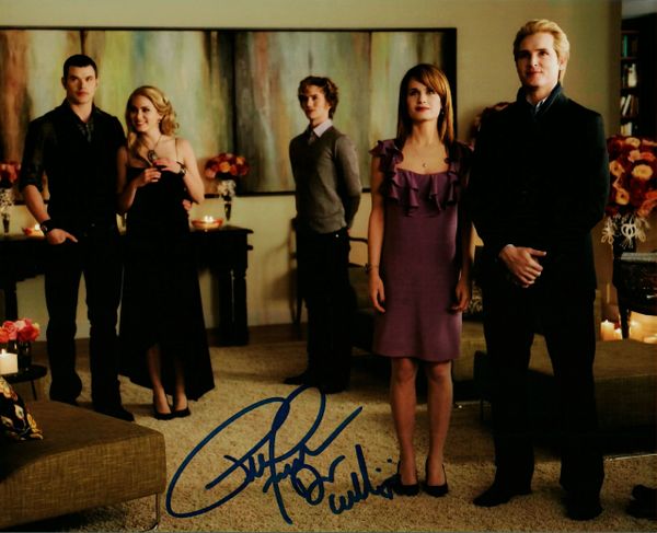 Peter Facinelli autograph 8x10, Twilight, Dr. Carlisle Cullen