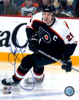 Zac Rinaldo Philadelphia Flyers Autographed 8x10 Photo Autographed