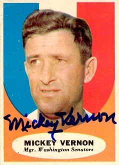 Mickey Vernon autograph 1961 Topps Card #134 Senators