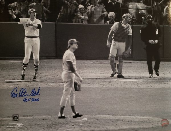 Carlton Fisk autograph 16x20, Boston Red Sox, HOF 2000