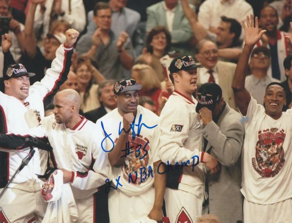 Jason Caffey autograph 8x10, Chicago Bulls, 2x NBA Champ inscription