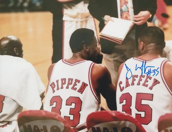 Jason Caffey autograph 8x10, Chicago Bulls, w/ Pippen