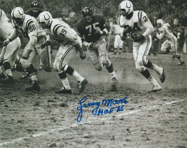 Lenny Moore autograph 8x10, Baltimore Colts, Inscription: HOF 75