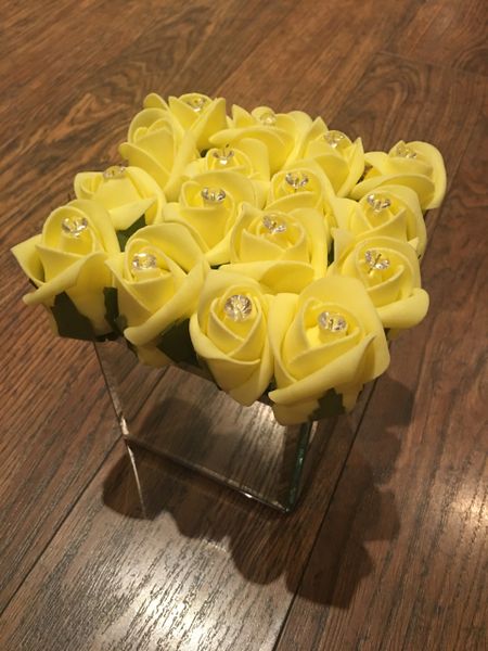 BEAUTIFUL YELLOW ROSE BUD & CRYSTALS MIRROR CUBE ARRANGEMENT