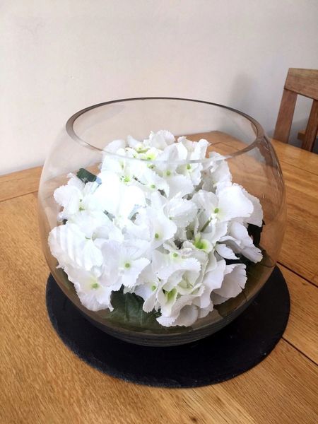 STUNNING LARGE WHITE HYDRANGEA GLASS BOWL ARRANGEMENT WITH ...