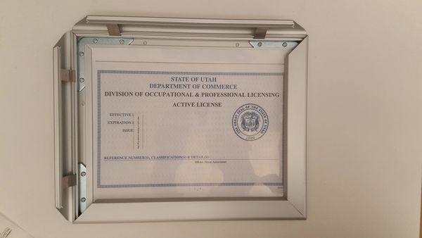 BUSINESS LICENSE FRAME UT 8.5 X 11 (HEAVY DUTY)