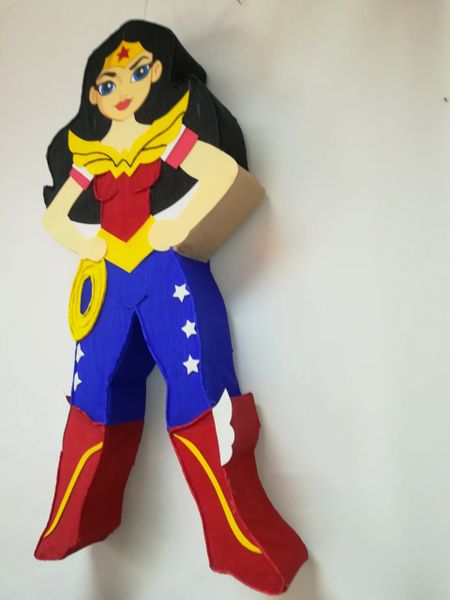 Wonder Woman Pinata Superheroes Girls Pinata Wonder Woman -  Norway