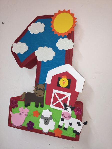 Farm number one pinata. Farm pinata. Barn pinata. Animal barnyar