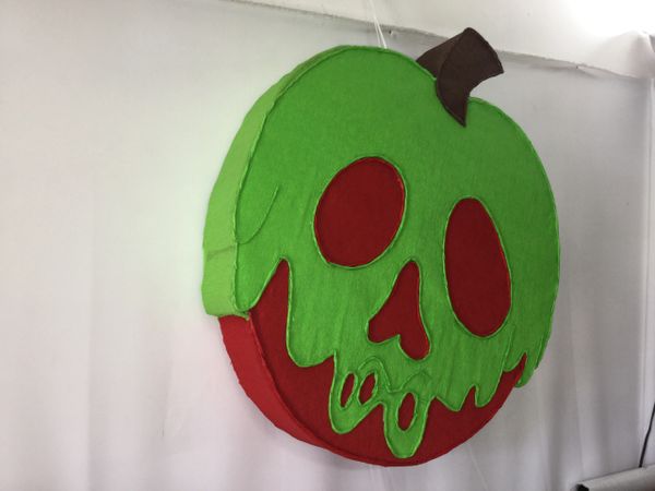 Descendants evil Apple Pinata. Descendants birthday pary. descend