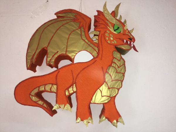 råolie eksplicit genert Orange and Gold Dragon Pinata. Dragon Birthday. Knights and Princ | Aldi My  Shop party supplies