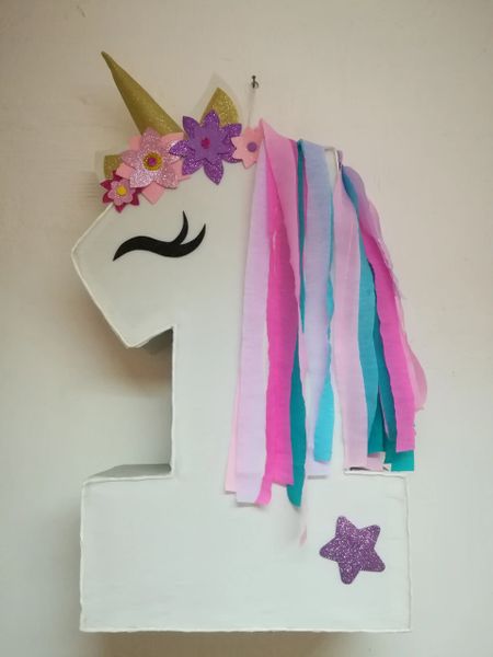 PIÑATA UNICORNIO  Unicorn birthday party decorations, Unicorn theme party,  Unicorn themed birthday party