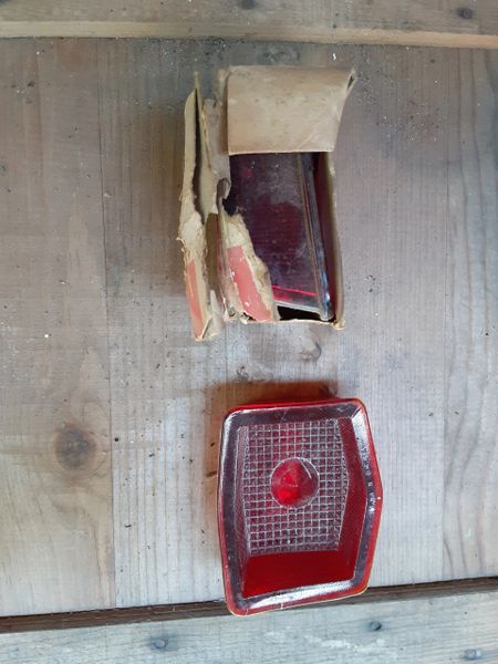 1941-1947 Chevy Car Lynx Eye Ruby Glass Stop Tail Light Lens T-335 NOS 34702 