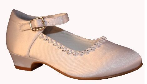 Little girl 2024 ivory dress shoes