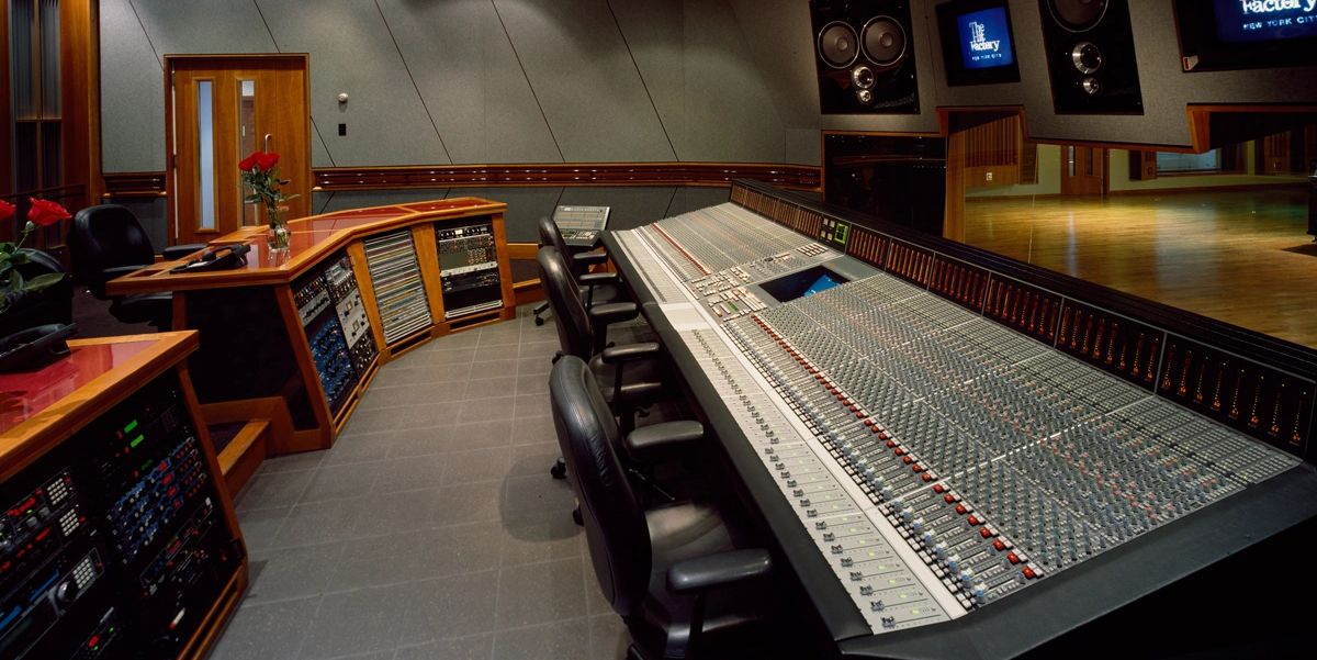 New studio. Студии звукозаписи Hit Factory. Студия Factory records. New York Music Studio. 1993 Миллер студио фабрика.