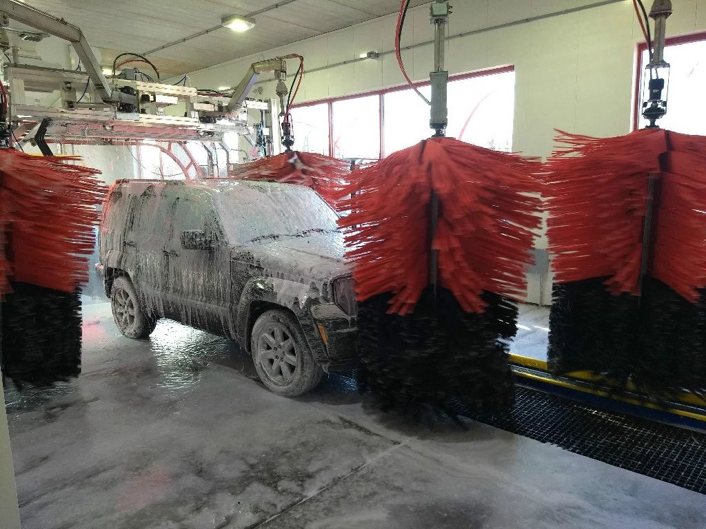 Touchless (5min) vs Express Automatic Brush (1min) - Car Wash