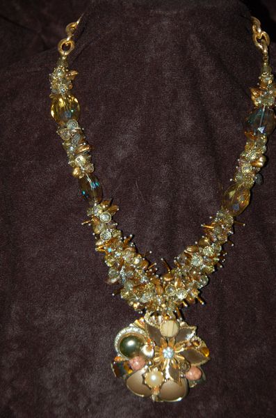 Vintage Broach Necklace With Pearls & Crystal