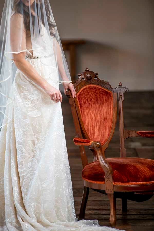 Satin Trimmed Veil