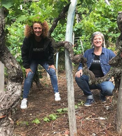 Anónimas Viticultoras - Maria Falcón and Cris Yagüe 