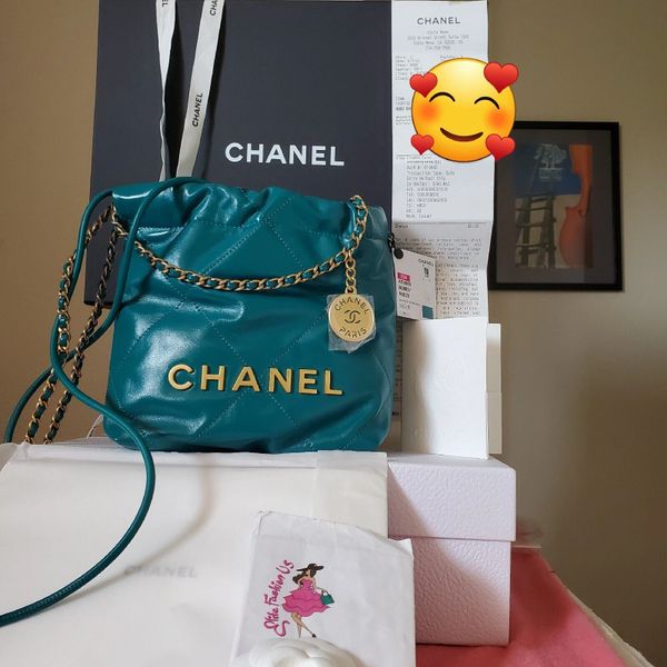 chanel 22 bag green