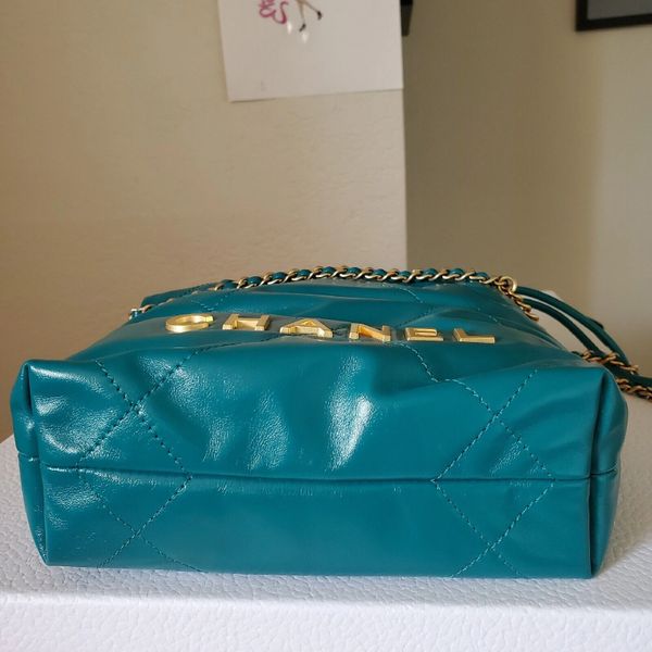 New With Tag Chanel 22 Green Shiny Calfskin Mini Bag, Receipt 23A Year 2023