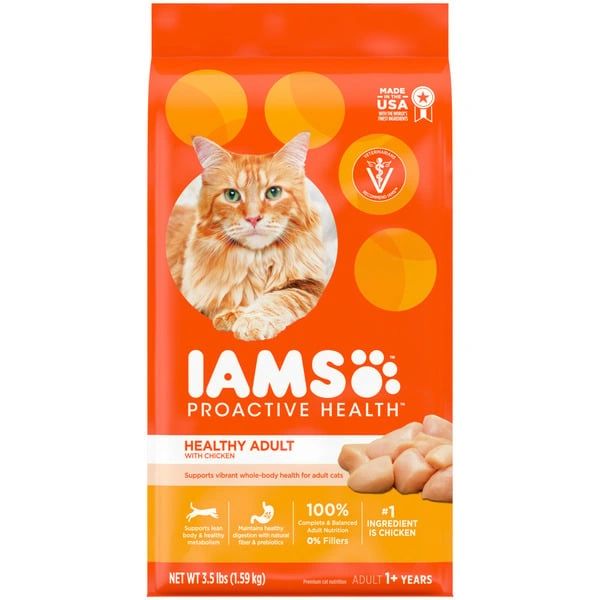 IAMS Adult Dry Cat Food with Chicken