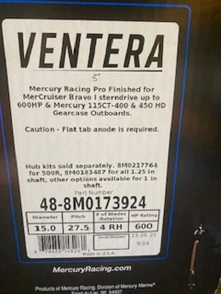 New Mercury Ventera 27.5 pitch RH propeller 48-8M0173924
