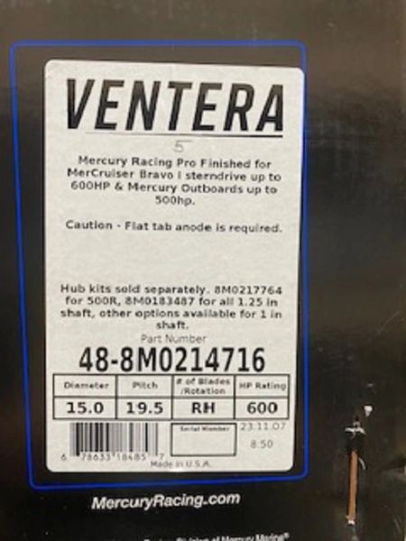New Mercury Ventera 19.5 pitch RH Propeller 48-8M0214716