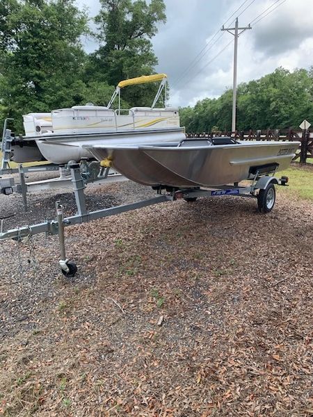 New 14x48 Potterbuilt stick steer boat with 30 hp Mercury