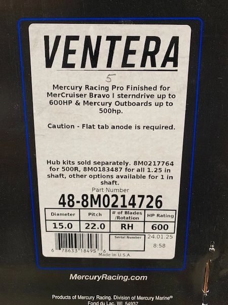 New Mercury Ventera 22 pitch RH propeller 48-8M0214726