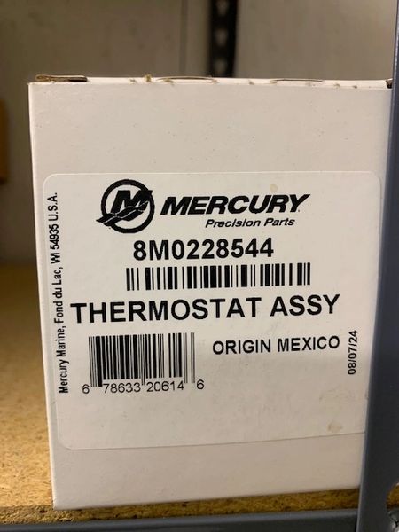 New Mercury thermostat Assembly 8M0228544