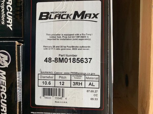 New Mercury Black Max 12 pitch propeller 48-8M0185637