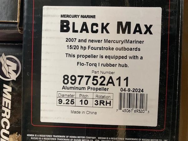 New Mercury Black Max 10 pitch propeller 48-897752A11