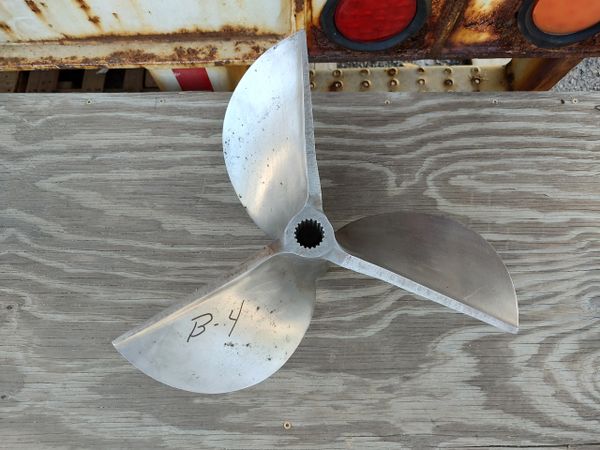 Cleaver Speed Master Propeller 16 x 29 Pitch 19 Spline LH Prop B4