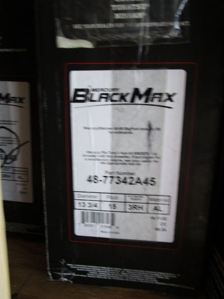 NEW Mercury Black Max 48-77342A45 15 pitch propeller