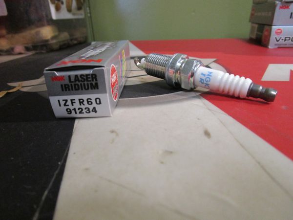 NGK new spark plug IZFR6Q stock # 912134 Laser Iridiuim
