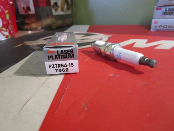 NGK new spark plug PZTR5A-15 stock # 7862 Laser Platinmum