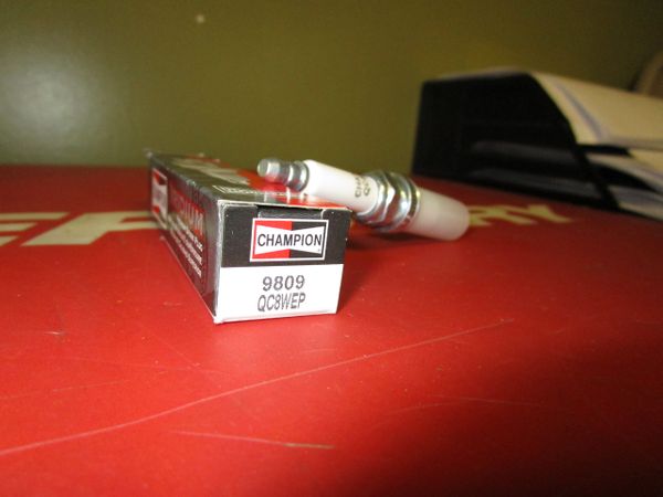 Champion spark plug 9809 QC8WEP