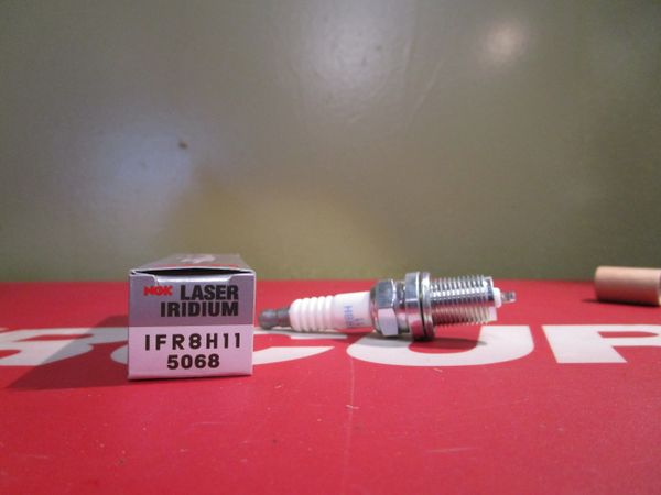 NGK new spark plug IFR8H11 stock # 5068 Laser Iridiuim