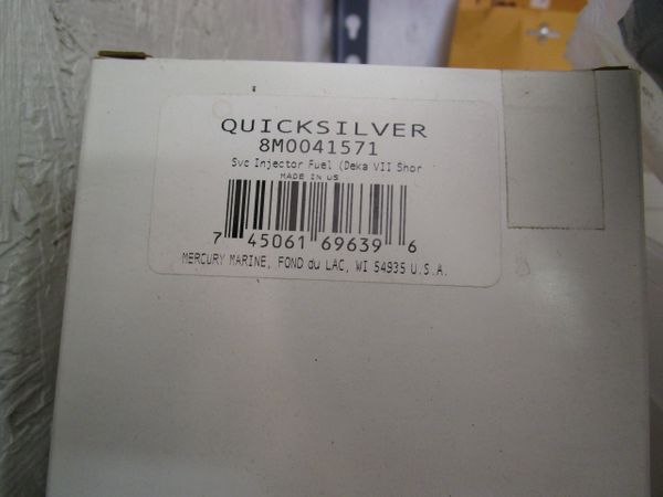 new Quicksilver fuel injector 8M0041571