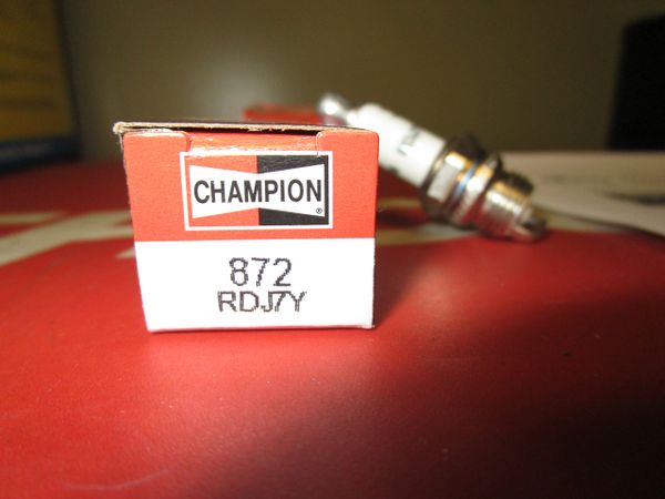 Champion spark plug 872 RDJ7Y