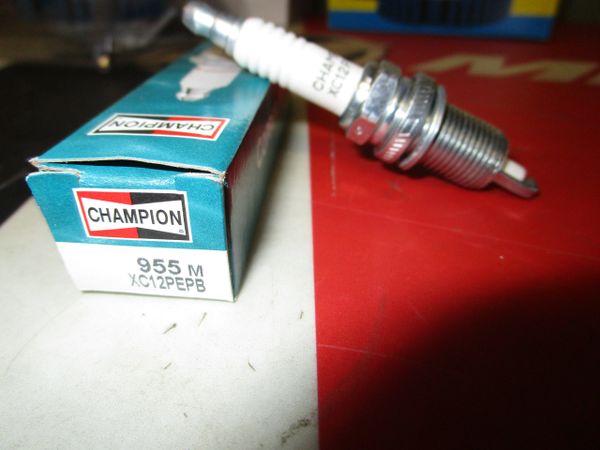 Champion spark plug 955M XC12PEPB