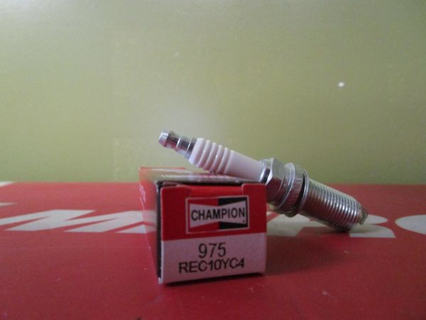 Champion spark plug 975 REC10YC4