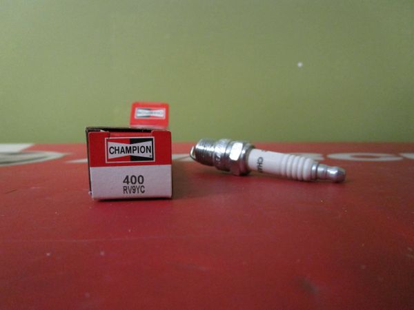 Champion spark plug 400 RV9YC